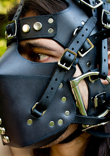 Wearing the JGL pony bridle with a straight mouth rubber Pelham - the bridle gives a feeling of restriction especially with the face mask which heats up really quickly but does not actually impair breathing to an appreciable degree. However, this bridle has some padding and is reasonably comfortable for extended wear