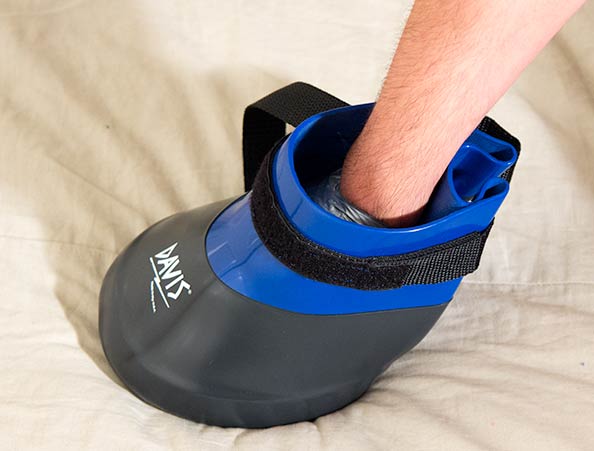 Force your ponys taped up hand into the hoof soaking boot
