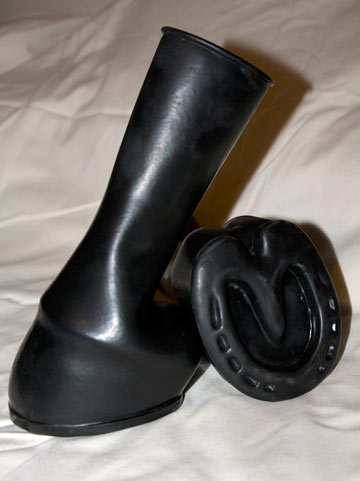 Rubber hoof mitts for ponyplay